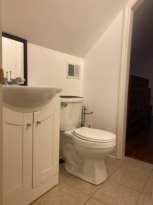 Ferienwohnung Spacious & Private 2Nd Flr. Apt. Irmo Exterior foto
